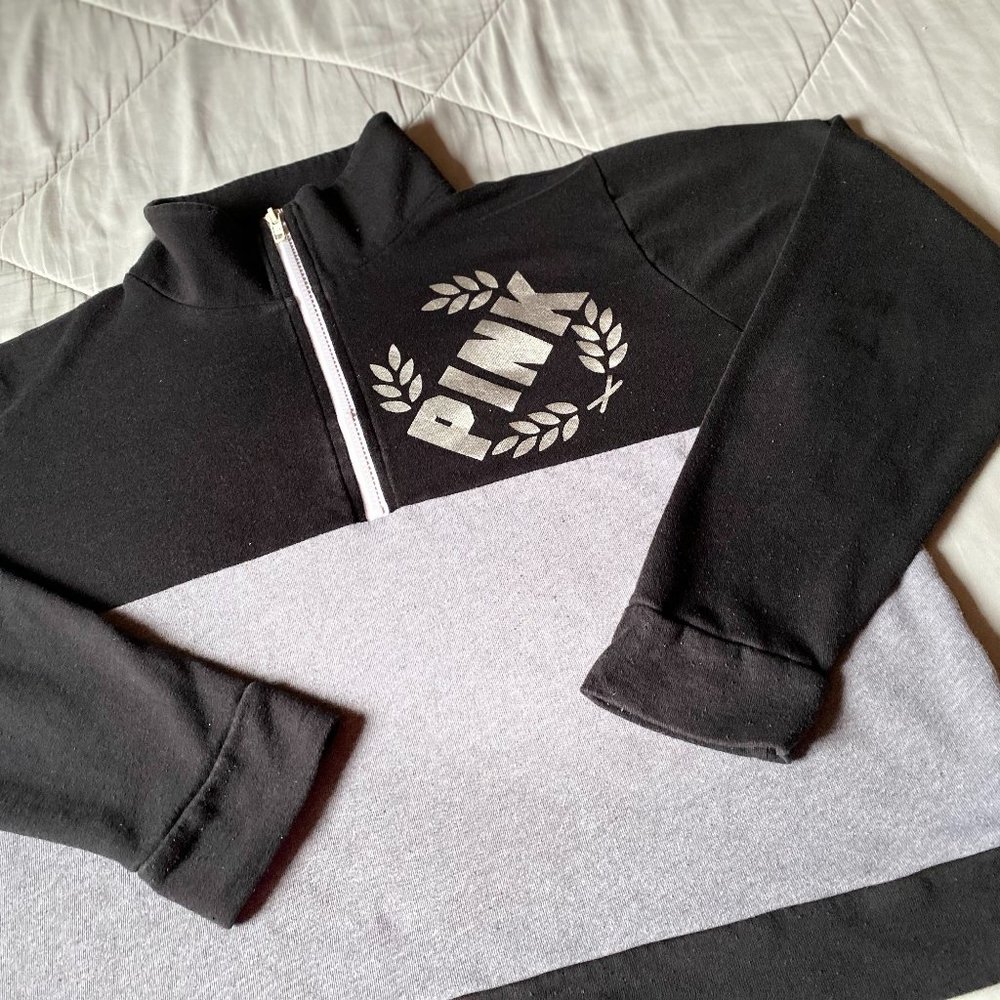 VS PINK University Quarter Zip Sweater sz Medium